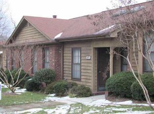 3005 S Holden Rd APT C, Greensboro, NC 27407