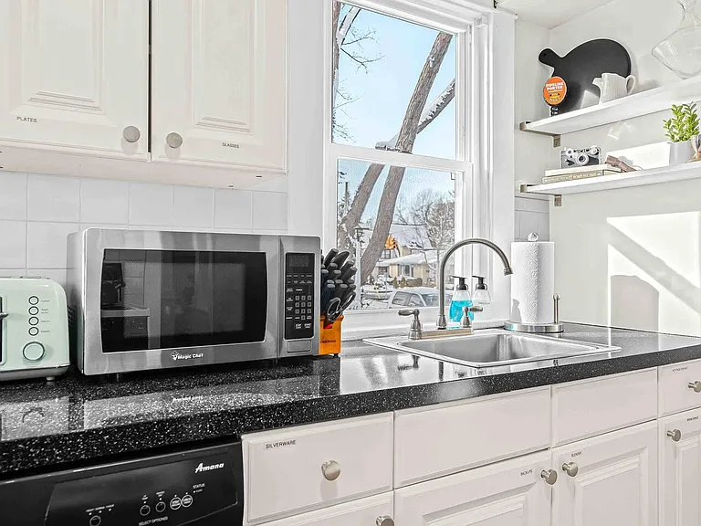211 Catalpa Dr — Photo 34