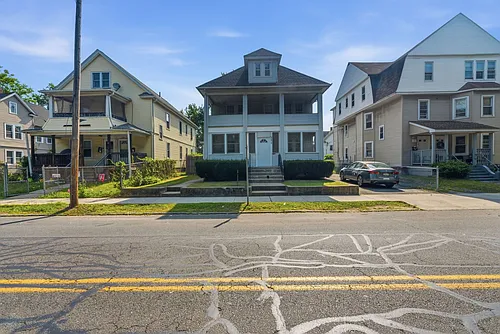 371-373 Oakland Street Photo 1