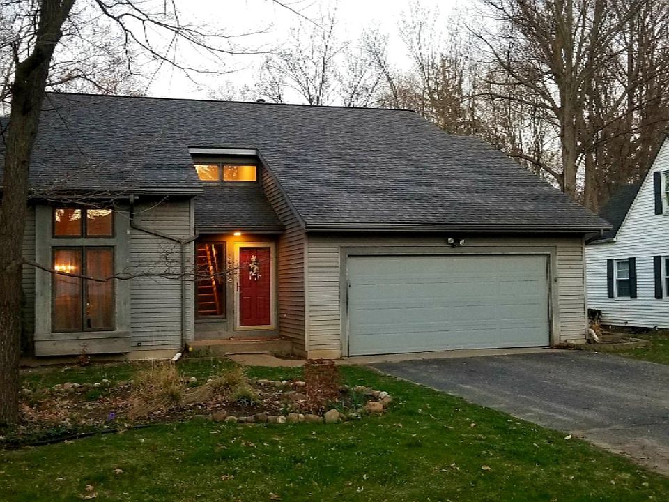 1st image of 6888 Weller Ave NE