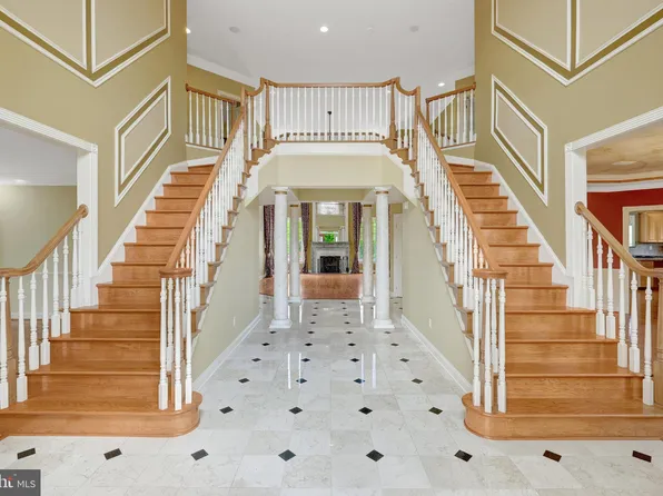 40870 Beechnut Rd, Leesburg, VA 20175