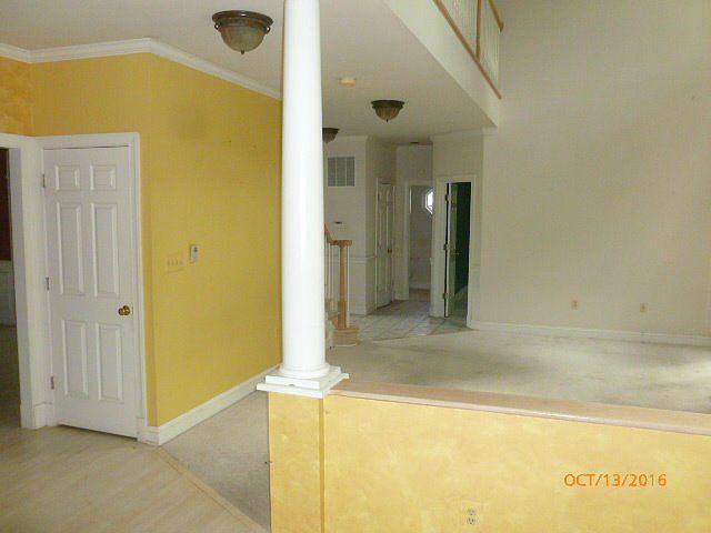 Additional Living Room