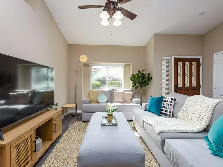 650 W Palo Verde St — Photo 32