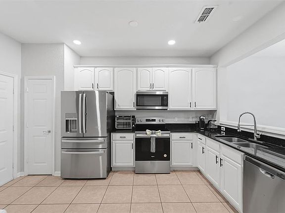 5th image of 6843 Sperone St