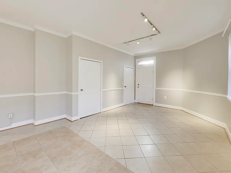 3014 Dent Pl NW #4E — Photo 8