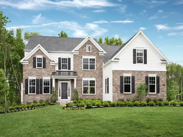 4410 E Taviston Ct, Emmaus, PA 18049