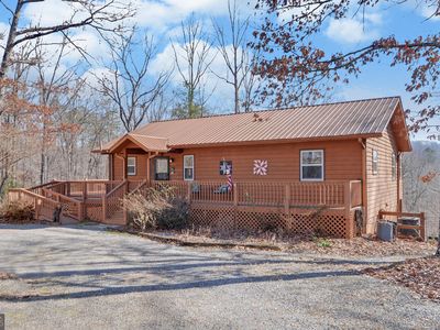 660 Weber Way, Brasstown, NC, 28902