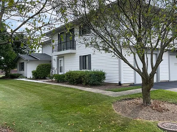 1043 Perth Dr, Schaumburg, IL 60194
