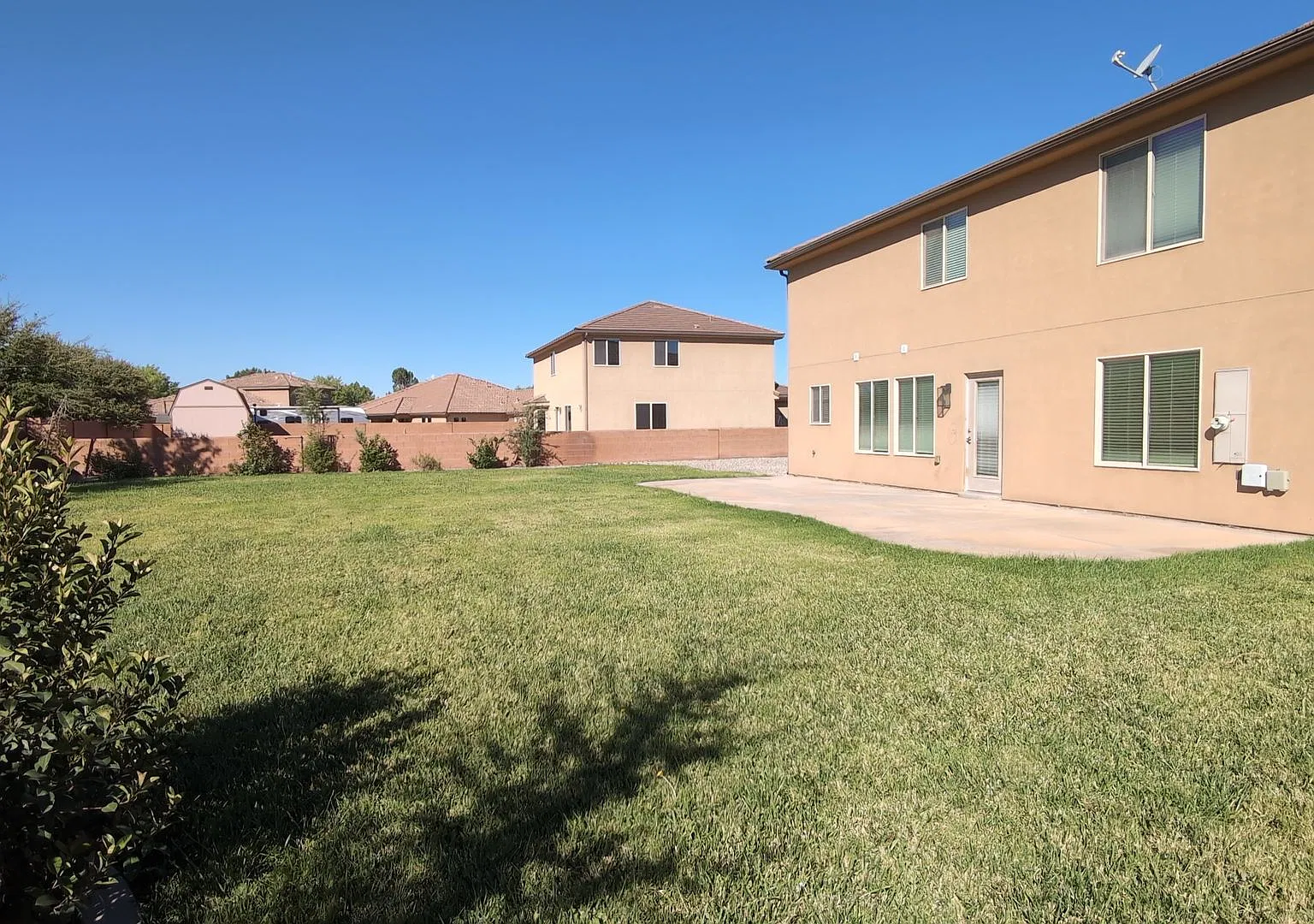 Beautiful 4 Bedroom Home — Photo 4