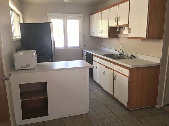 2nd image of 67 Heather Ln