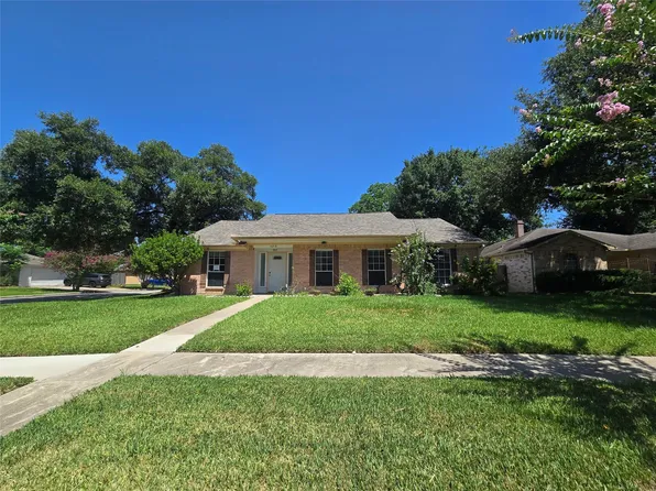 10218 Golden Meadow Dr, Houston, TX 77064