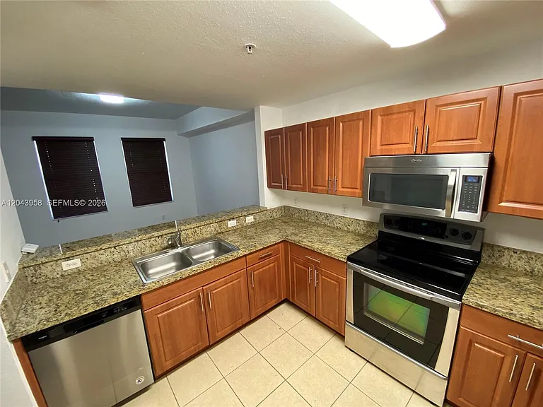 11202 NW 83rd St #106 — Photo 12