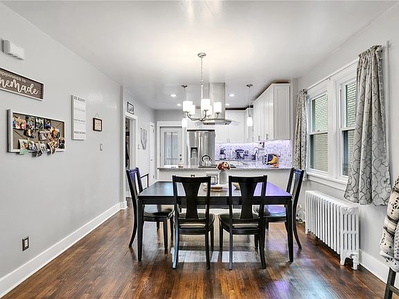 5th image of 305 Marion Ave