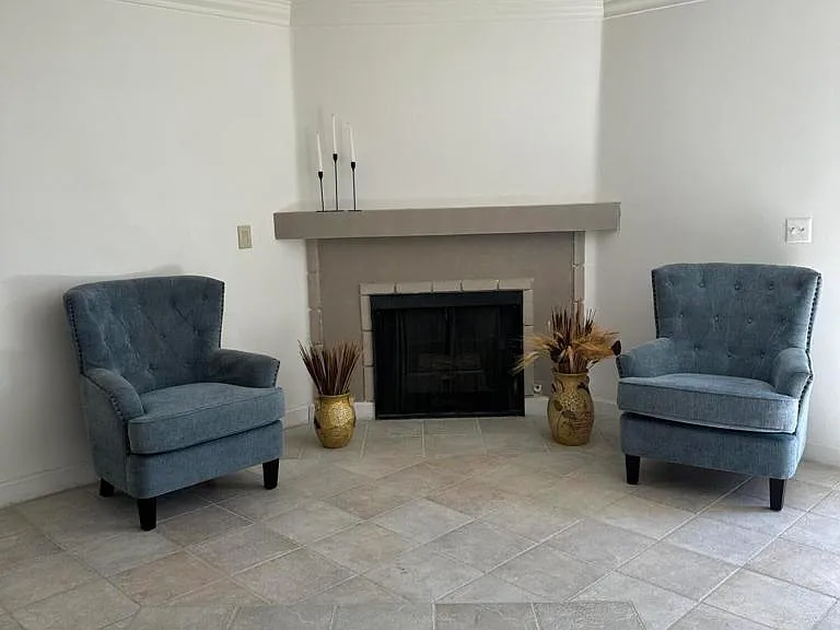 175 S Allen Ave #3 — Photo 2