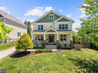 19 N Donelson St, Alexandria, VA 22304