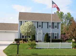 10222 W College Ave, Hales Corners, WI 53130