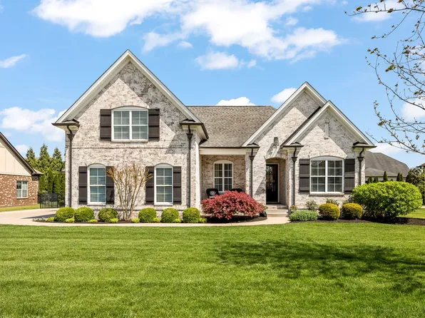 2822 Craythorne Dr, Murfreesboro, TN 37129