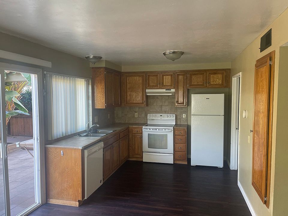 1st image of 5244 Fino Dr