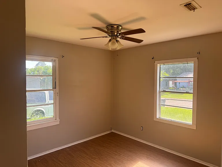 118 Ponder Ave — Photo 4