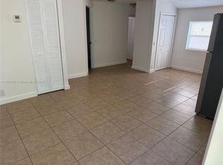 1455 NE 146th St #B, Miami, FL 33161