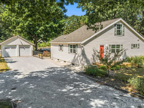 1467 N Getty St, Muskegon, MI 49445