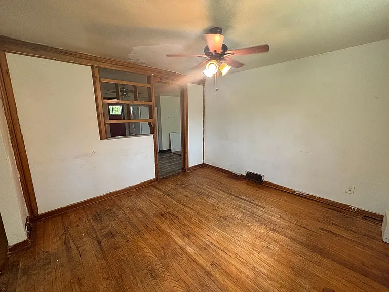 251 Selvin Dr — Photo 8