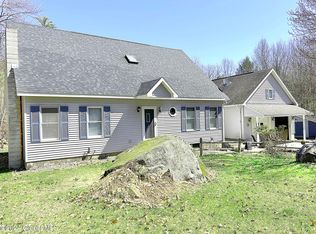 108 Lake Tour Rd, Lake Luzerne, NY 12846