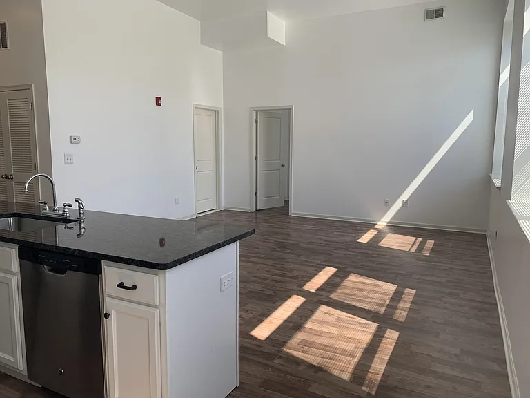 333 Earp Street — Photo 23
