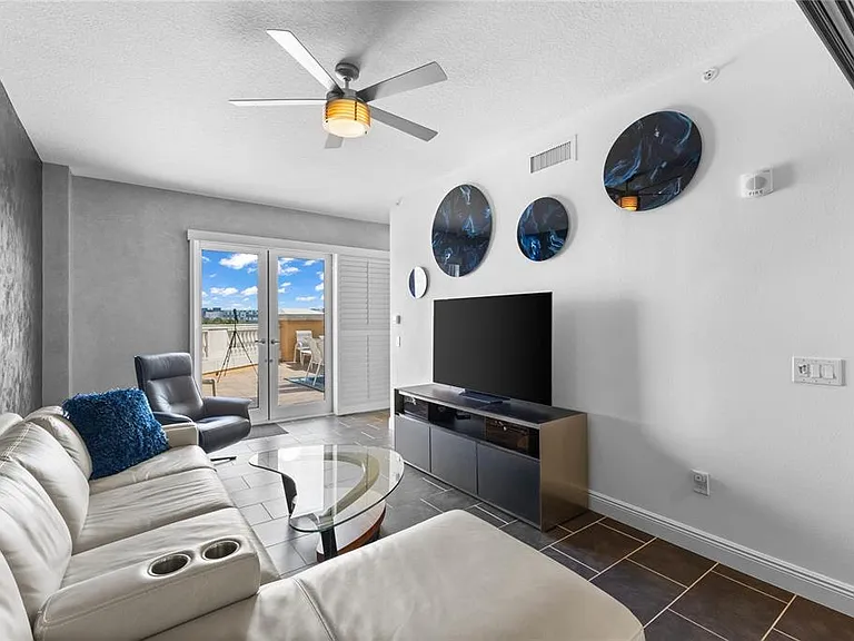 800 N Tamiami Trl #321A — Photo 17