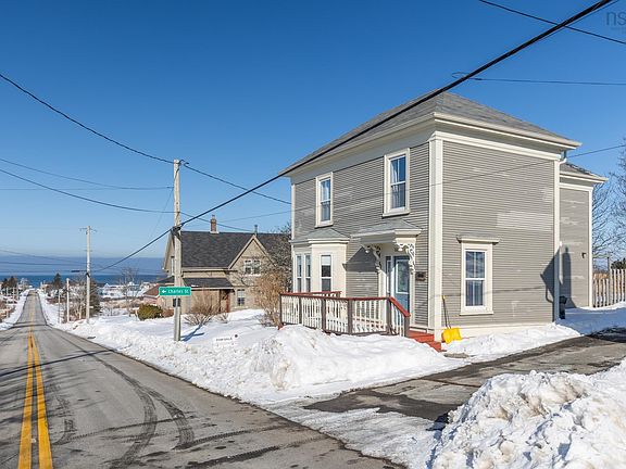 4th image of 3401 Main Shore Rd