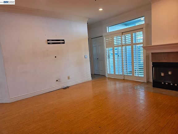 5th image of 303 Dursey Dr