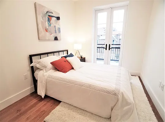 Rented by EXR | media 53