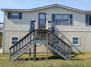 240 Bermuda Dr, Hampstead, NC 28443