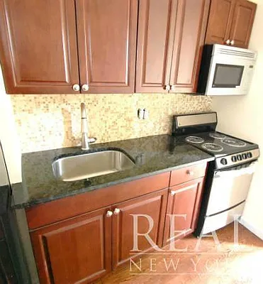 Rented by REAL New York | media 32