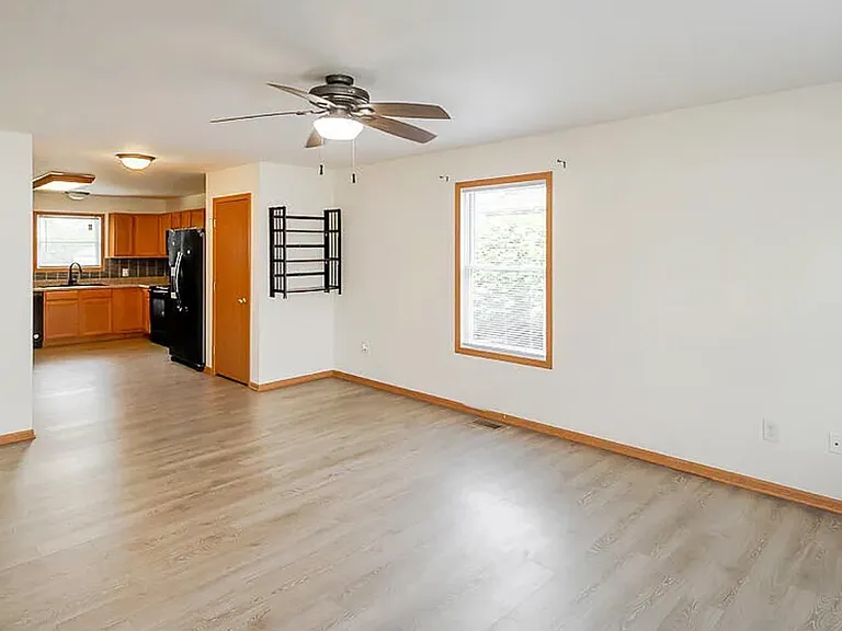 411 Waybridge Rd — Photo 3
