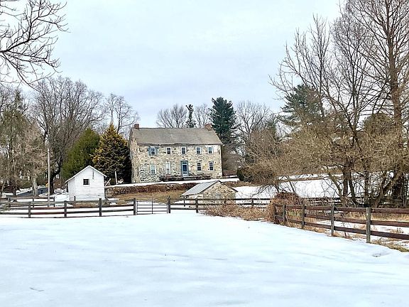 2nd image of 192 Rock Church Rd