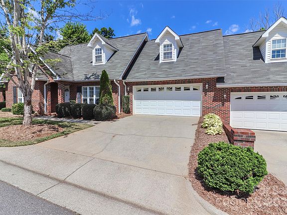 3rd image of 1601 Crown Vue Ct