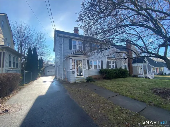 71 Fennbrook Rd, West Hartford, CT 06119