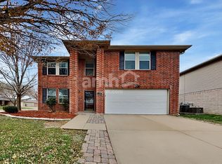 1321 Dandelion Trl, Burleson, TX 76028