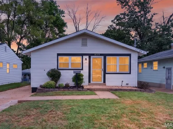 908 Des Peres Dr, Saint Louis, MO 63131