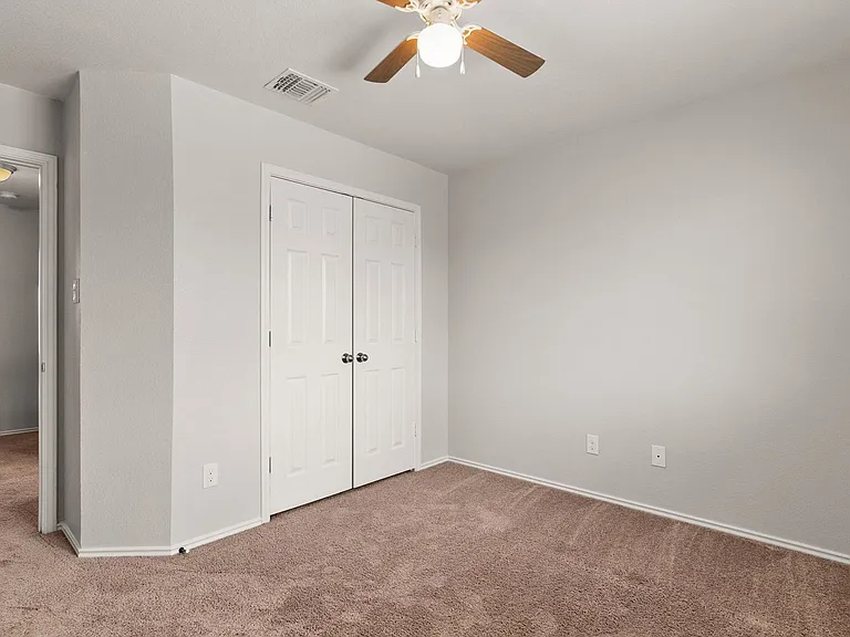 9605 Raeburn Ct — Photo 14