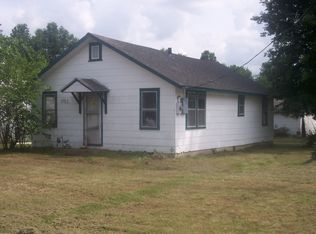 1001 E 12th St, Lamar, MO 64759