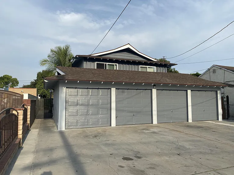 11670 Esther St — Photo 16