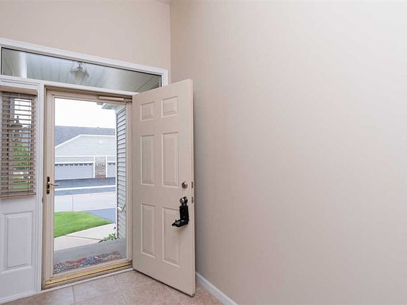 3rd image of 3252 Brook Harbour Dr