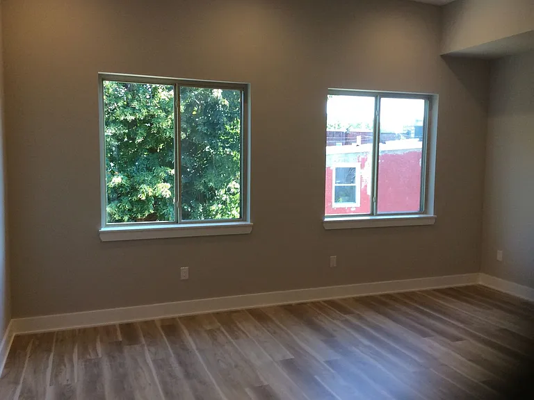 1615 Ogden St — Photo 18