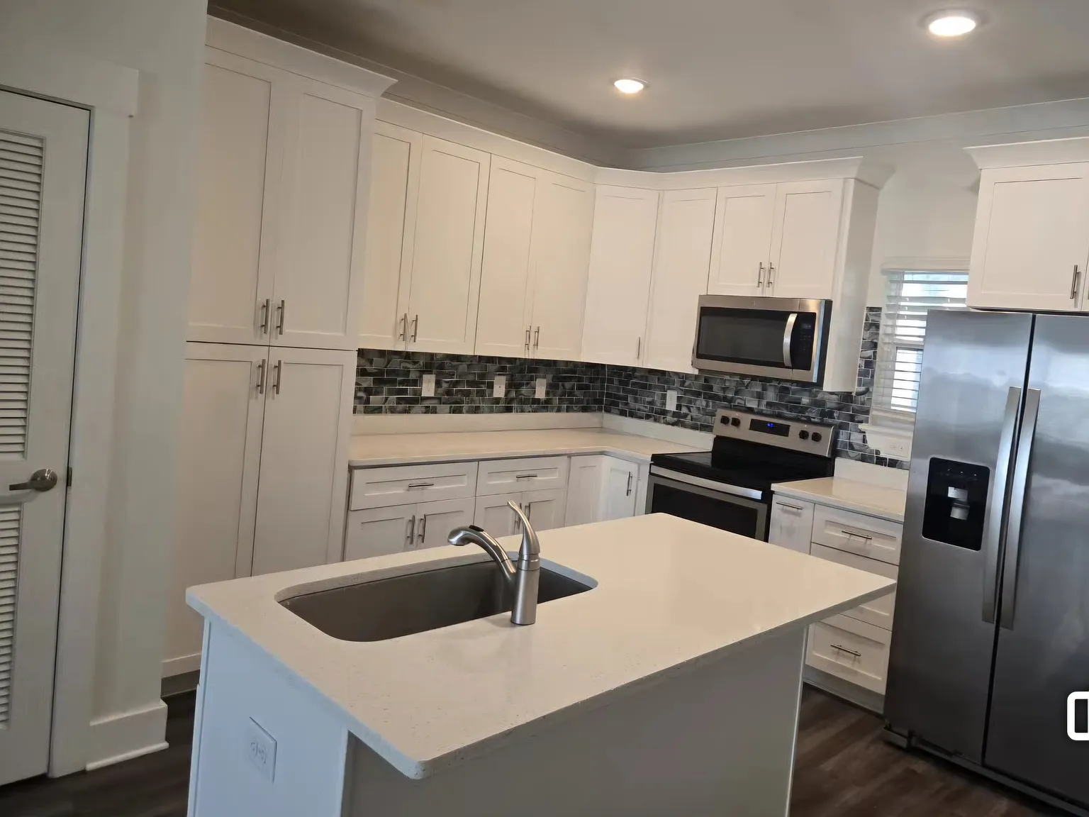 110 Palm Shadow Way — Photo 4
