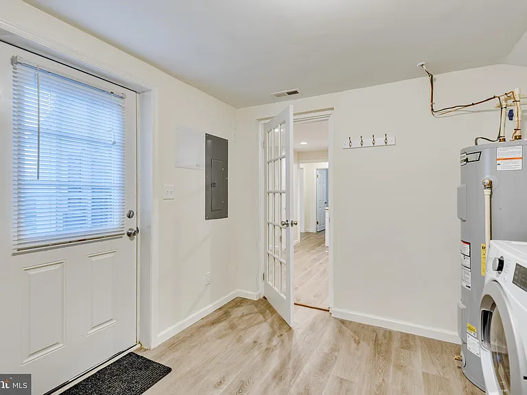 1558 Bay Head Rd — Photo 26