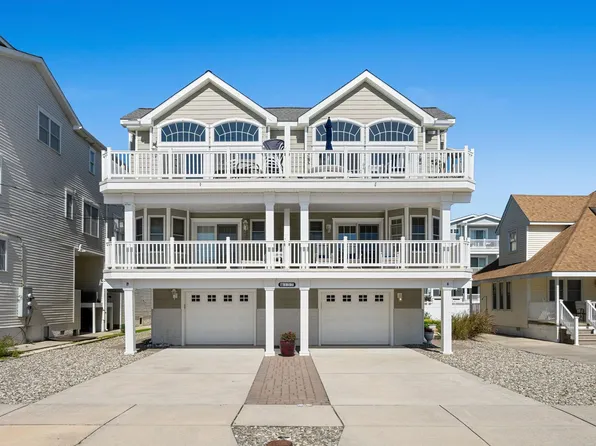 137 61st St #A, Sea Isle City, NJ 08243