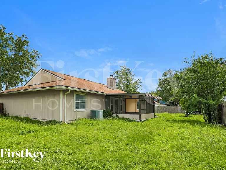 10904 Grand Trunk Ln — Photo 15