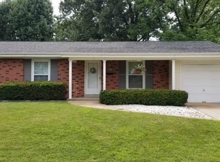1575 Bluefield Dr, Florissant, MO 63033
